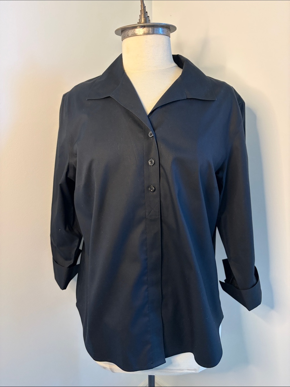 CHICO’S Black Button up Collared Shirt SIZE 2